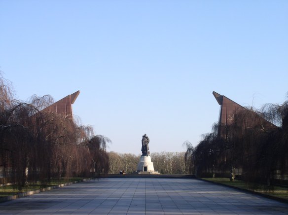 Main axe of the Soviet War memorial in Treptower Park